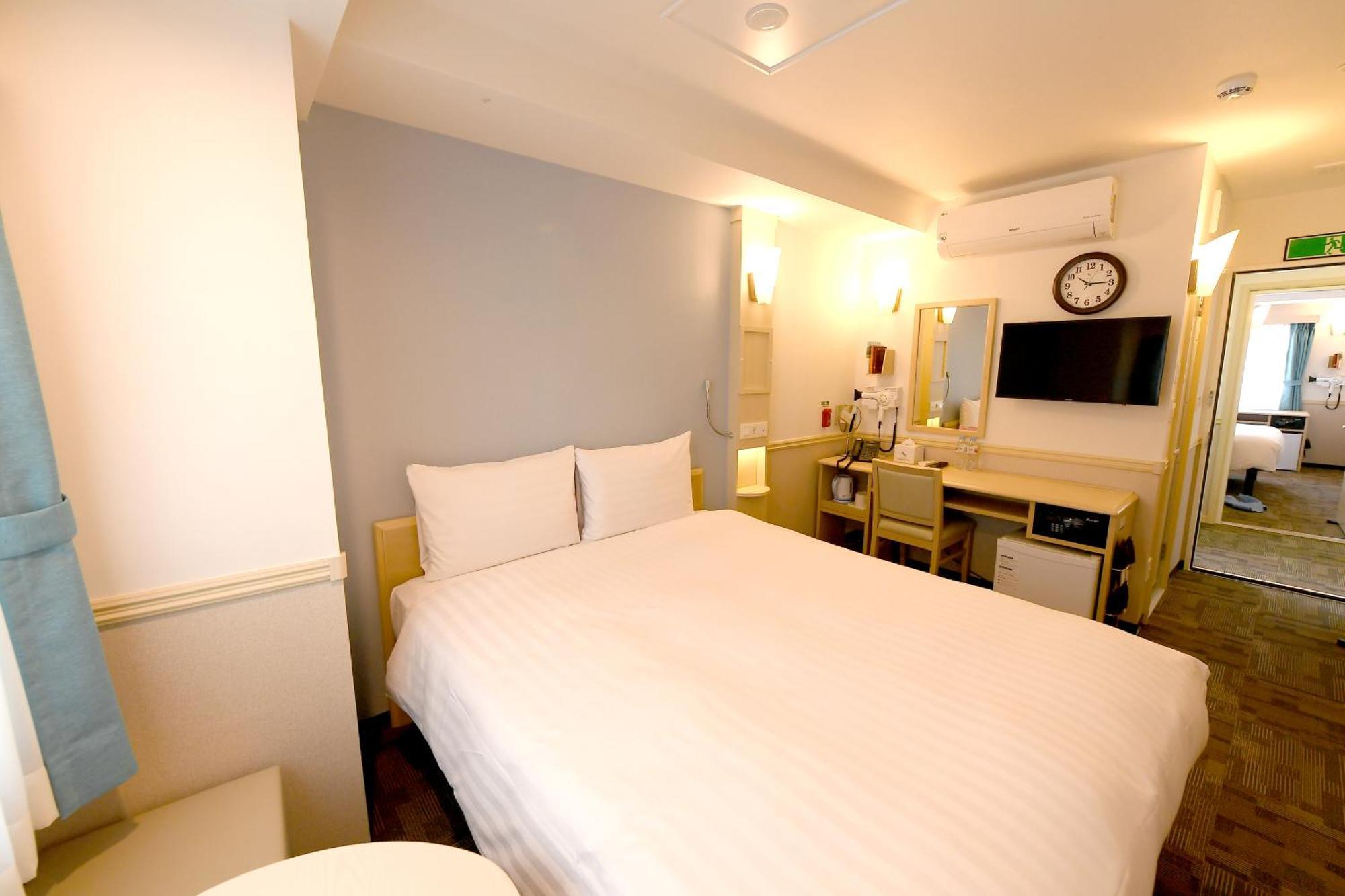Toyoko Inn Changwon Exterior foto